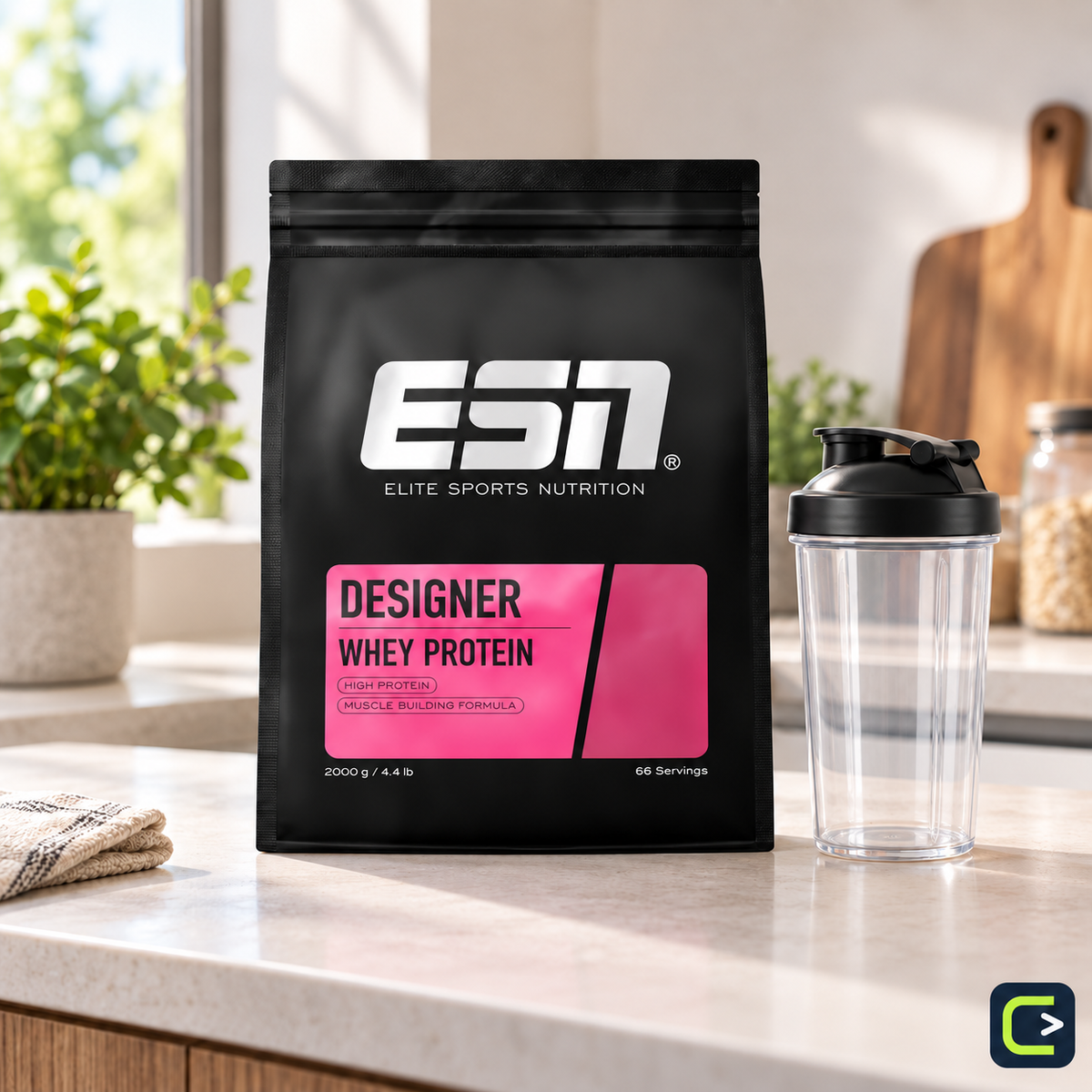 ESN Designer Whey Chocolat au lait 2 kg — mise en situation avec shaker vide, logo Le Coin du Sportif hors emballage